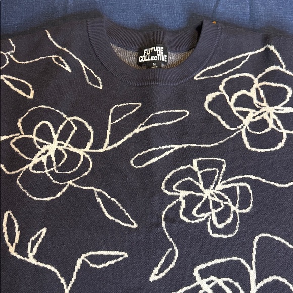 Future Collective Floral Cropped Sweater - Picture 4 of 4